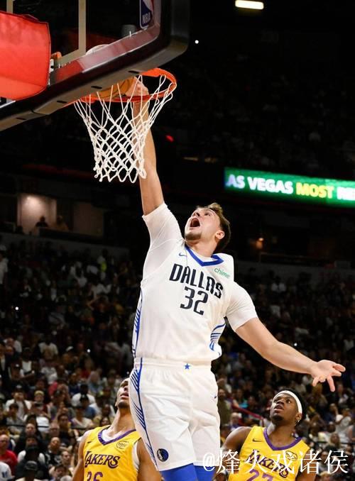 赛季前13战弗拉格场均15.2分3.1助,后13战场均21.7分4助 赛季前13战弗拉格场均15.2分3.1助,后13战场均21.7分4助